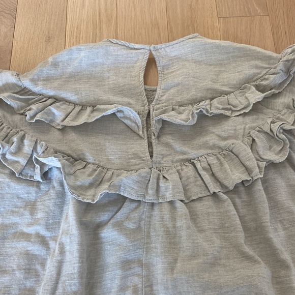 Zara XS grey beaded blouse. - Picture 4 of 6